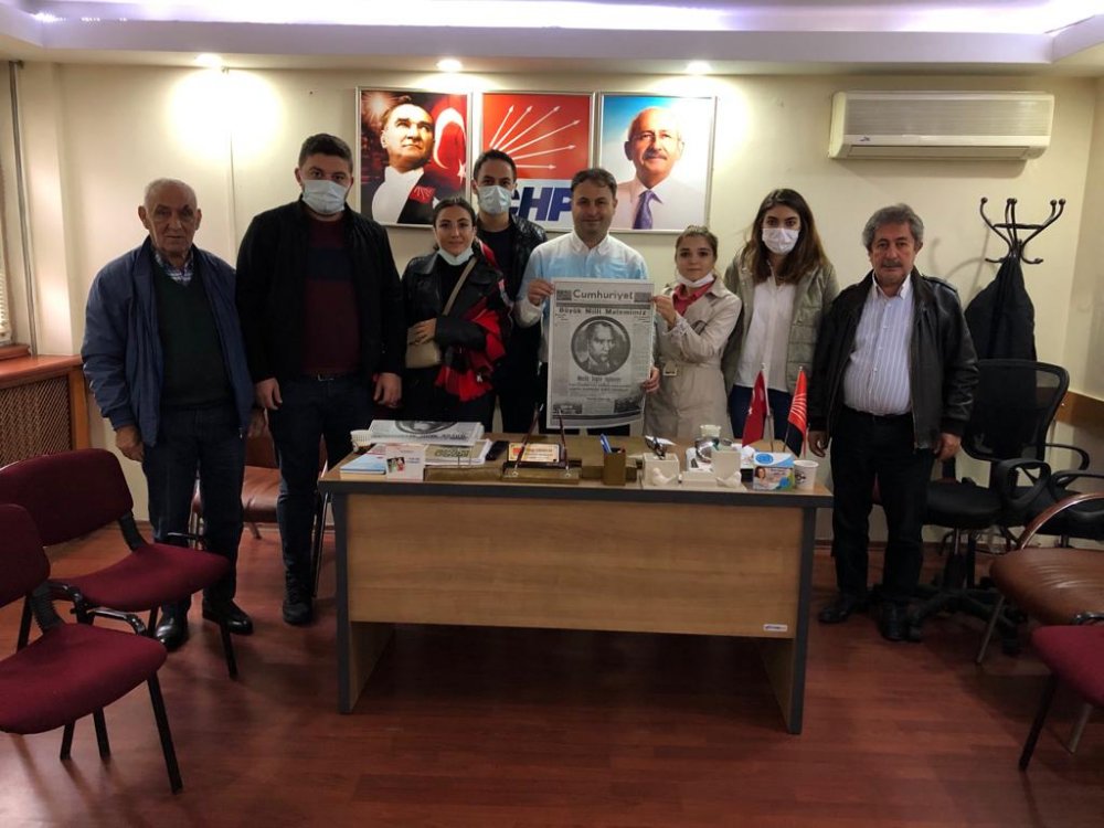 CHP’li gençlerden ‘10 Kasım’ hatırası