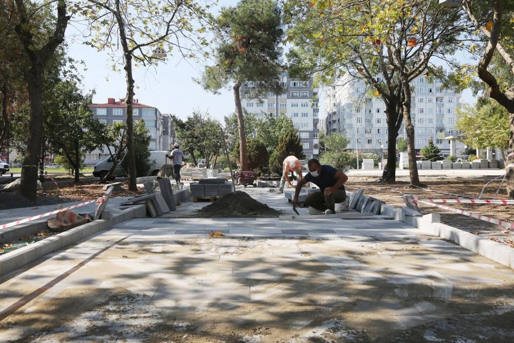 Atakum Belediyesi Lozan Parkı’nı yeniliyor