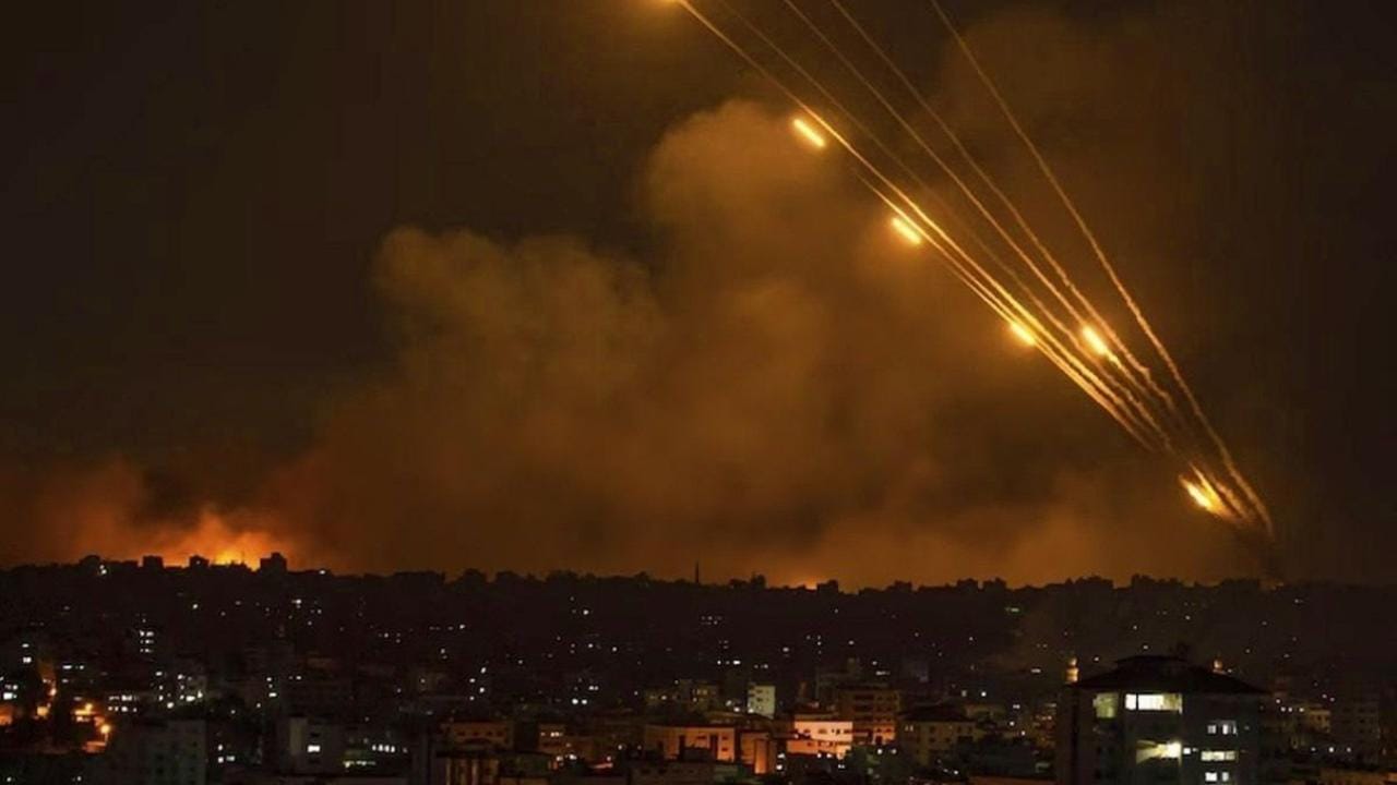 Orta Doğu yanıyor: İran’dan İsrail’e füze saldırısı