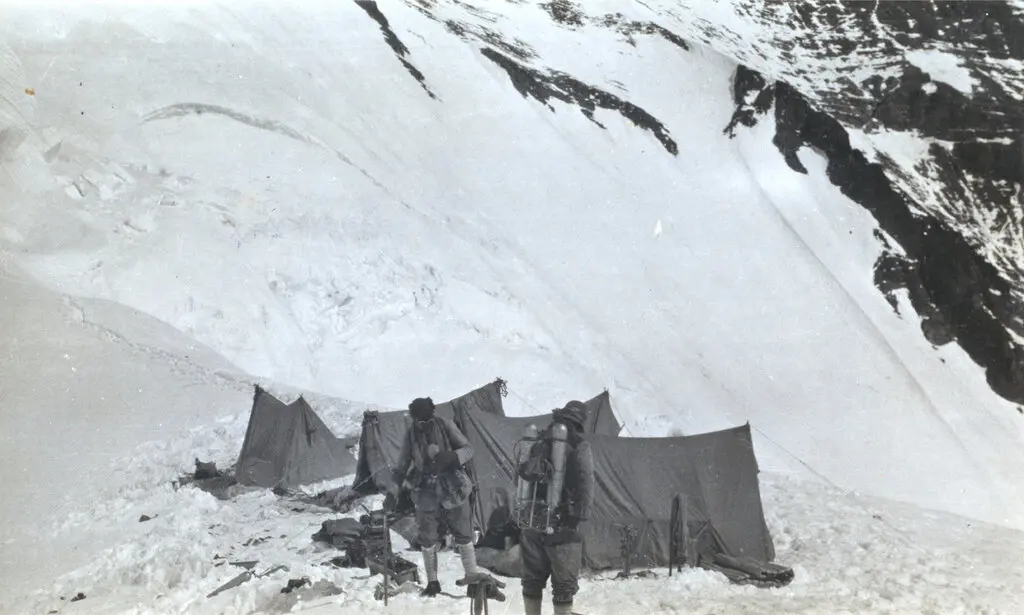 Everest’te bulunan bot 100 yıl önce kaybolan dağcıya ait olabilir