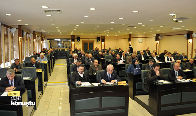 Atila Tekcan Gençlik Parkı'ndaki imar çalışmasını sordu: Kaçak mı?