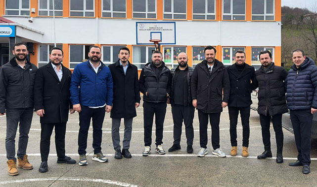 SAMGİAD’dan iç ısıtan karne hediyesi: 372 öğrenciye bot ve mont dağıtıldı