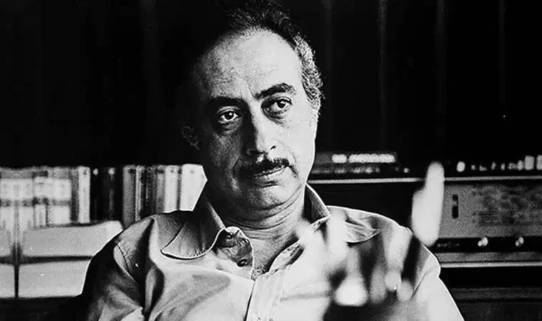 Milliyet Gazetesi Genel Yayın Yönetmeni ve Başyazarı Abdi İpekçi, 1 Şubat 1979’da İstanbul’daki evinin yakınlarında otomobilinin içinde silahlı saldırıya uğrayarak öldürüldü.

Cinayetin faili olarak yakalanan Mehmet Ali Ağca yargılandı ve idam cezasına mahkûm edildi. Ağca, 1979 yılında tutulduğu Maltepe Askeri Cezaevi’nden firar etti. Daha sonra 1981’de Vatikan’da Papa II. Jean Paul’e yönelik suikast girişimiyle bütün dünyanın tanıdığı bir isim haline geldi.

TBMM kayıtlarında da Ağca'nın Abdi İpekçi'yi taammüden öldürmekten mahkûm edildiği ve kararının Askeri Yargıtay tarafından onandığı yer alıyor.

Dolayısıyla İpekçi cinayeti klasik anlamıyla “faili bilinmeyen” bir cinayet değil. Ancak Ağca’nın arkasında kimlerin bulunduğu ve cinayetin bütün bağlantıları Türkiye’nin yakın tarihindeki en uzun soluklu tartışmalardan biri oldu.