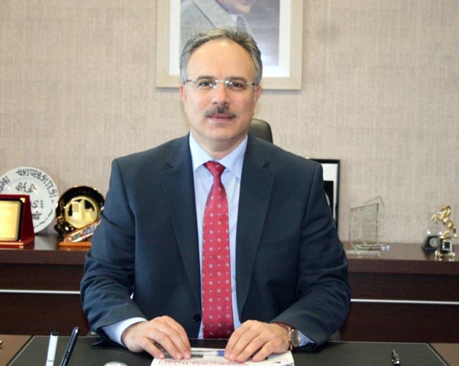 Samsun’da FETÖ’den kapatılan Canik Başarı Üniversitesi’nin rektörü koronavirüsle yüzleşiyor