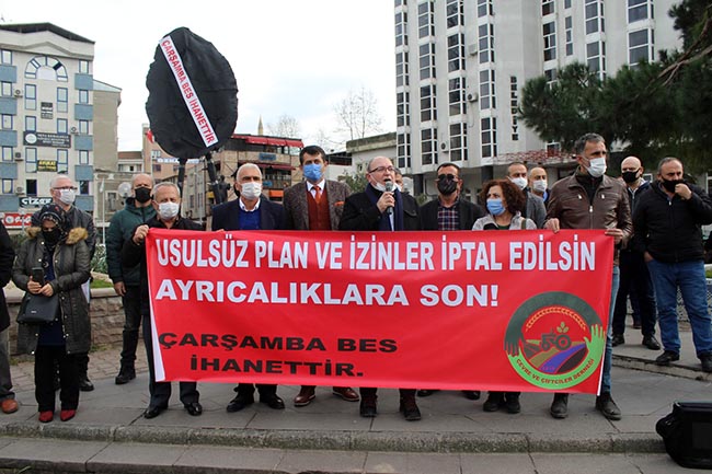 Santral için siyah çelenkli protesto