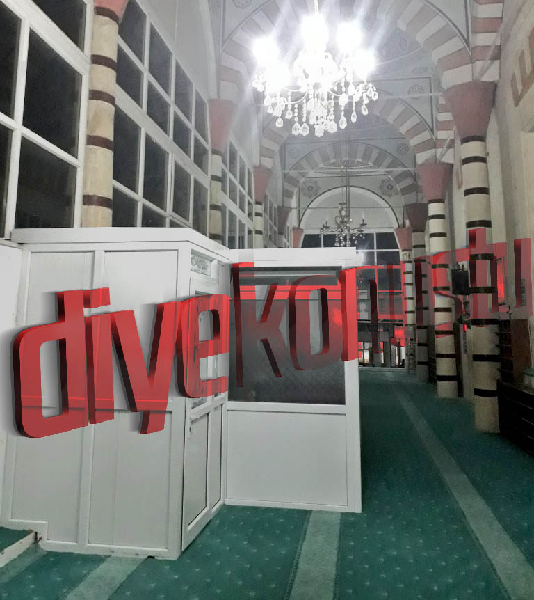 Samsun’da tarihi camiye PVC’den imam odası yapıldı
