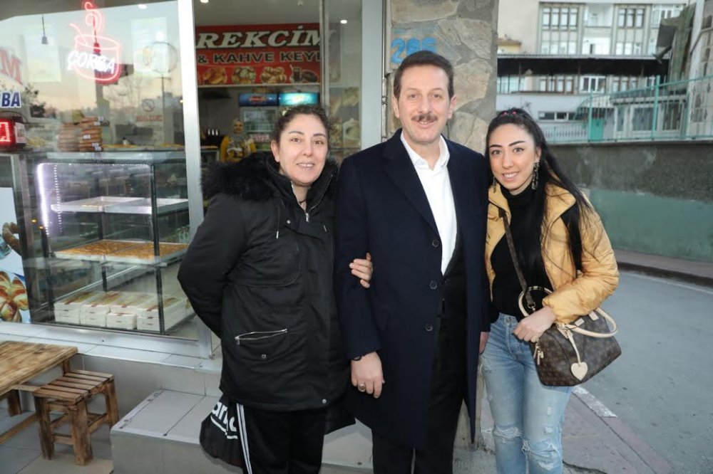 Tok, sabah namazı sonrası esnafla buluştu