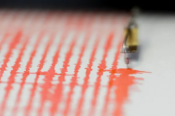 Japonya’da 7.3 büyüklüğünde deprem!