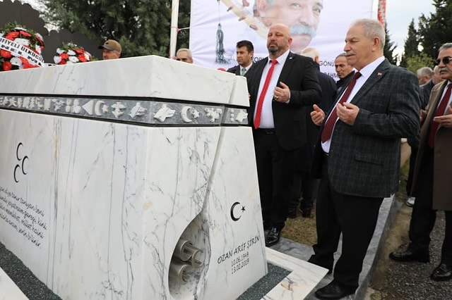 Ozan Arif’e vefa