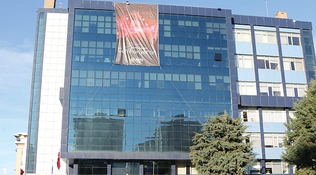 Atakum Belediyesi’nden ‘Onur’ yüklü pankart
