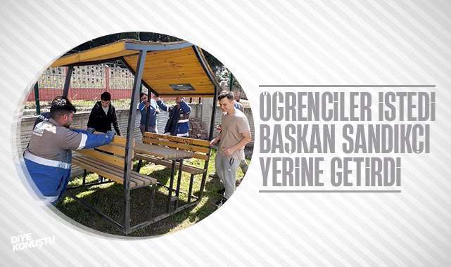 Öğrenciler istedi başkan yerine getirdi