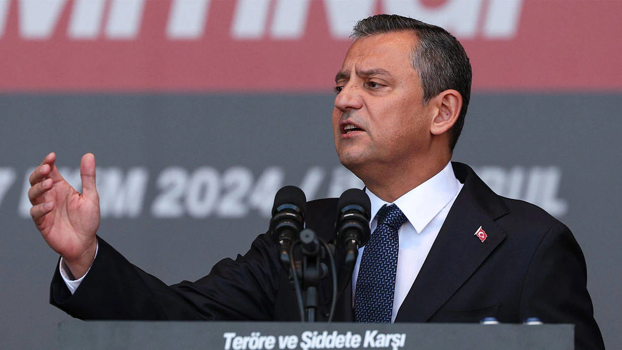 Özel’den Erdoğan’a: Bahçeli’yi sözcü kılma, ne diyorsan sen söyle