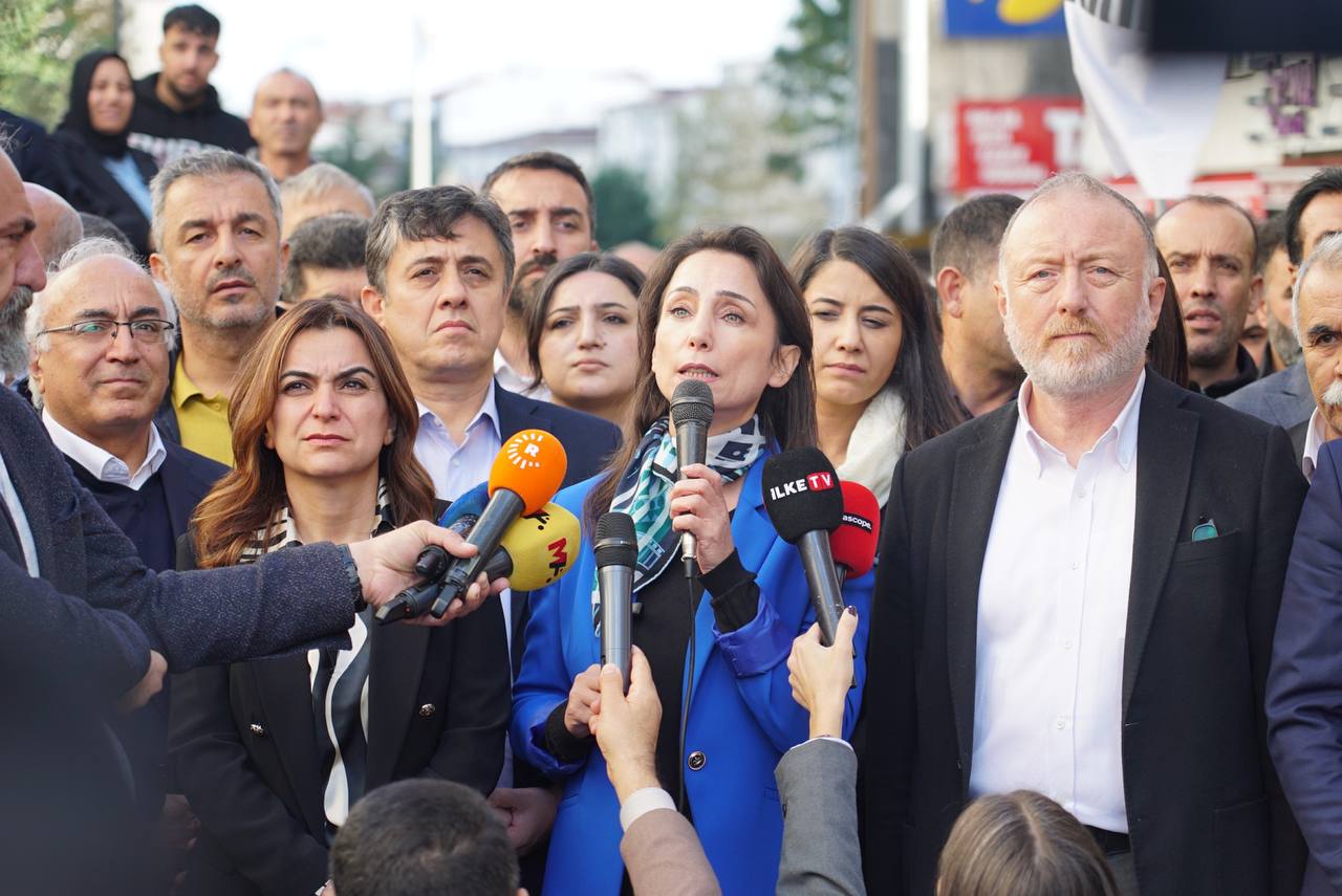 DEM Parti: Esenyurt’un iç barışına darbe vurmuşlardır
