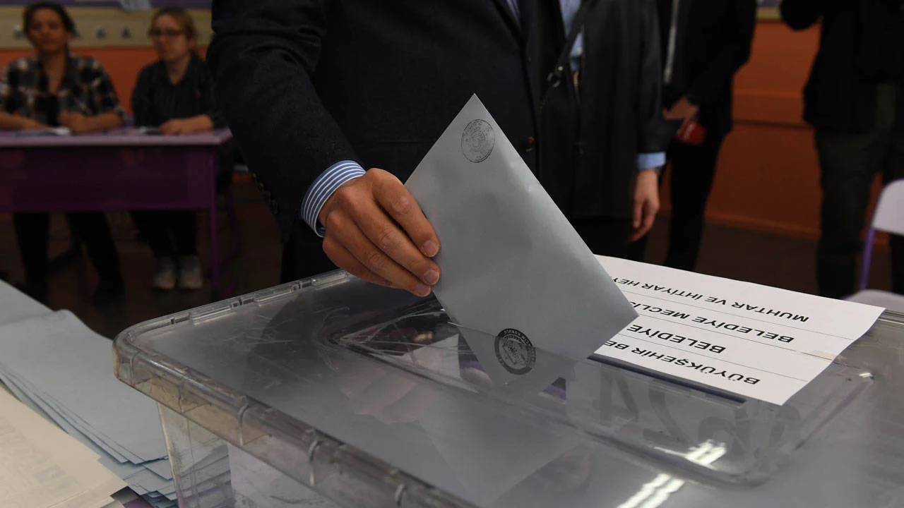 İşte son seçim anketi: CHP, AKP’yi geride bıraktı