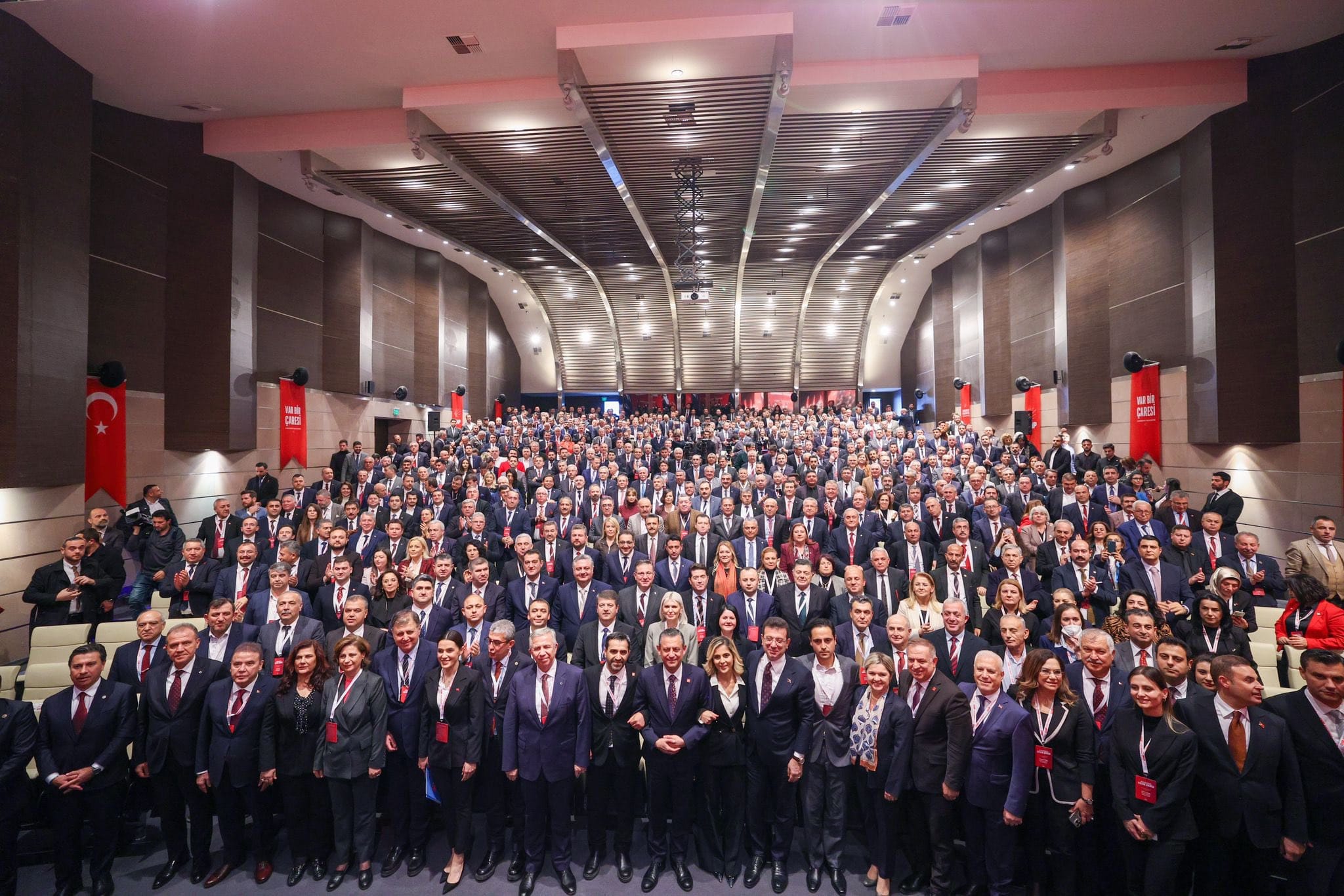 CHP’den tüm belediye başkanlarıyla birlik mesajı