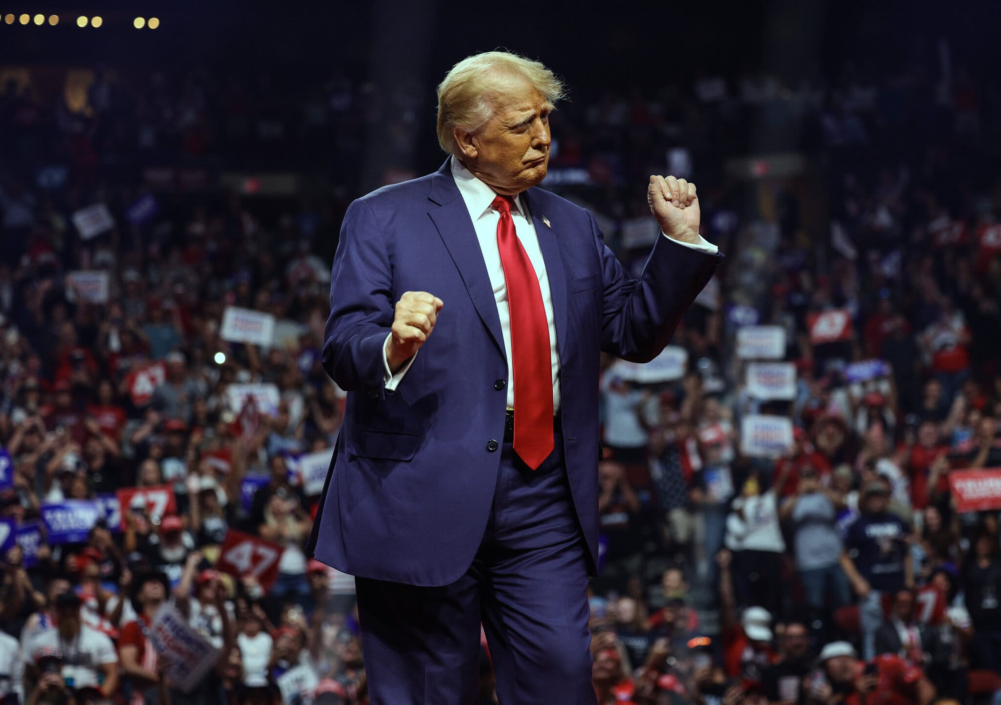 ‘Yılın Kişisi’ Donald Trump oldu: TIME dergisi seçti