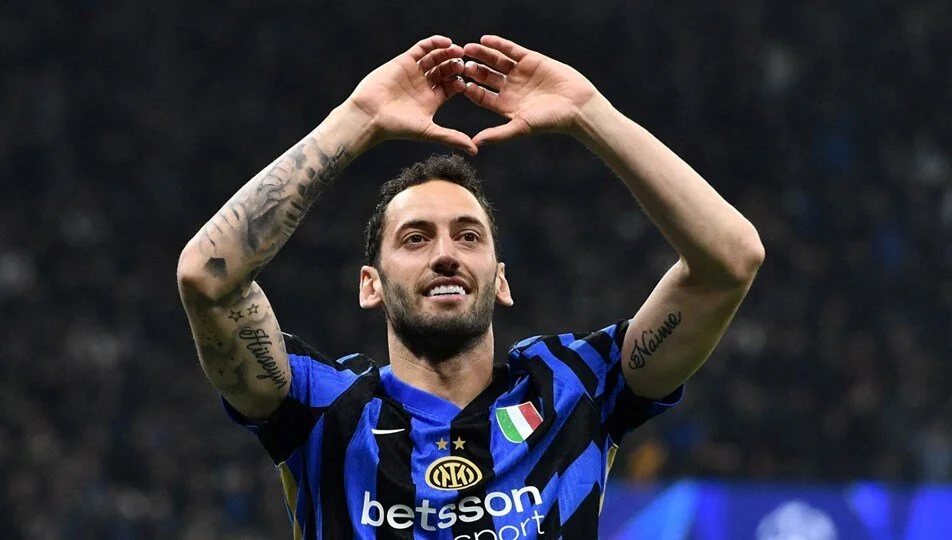 Hakan Çalhanoğlu’ndan Galatasaray taraftarını heyecanlandıran paylaşım