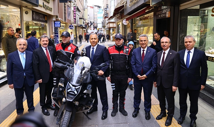 Bakan Ali Yerlikaya Samsun’un kalbi İlkadım’da