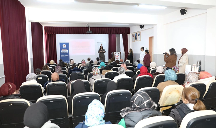 Samsun’da Mahalle Akademisi eğitim programı başladı