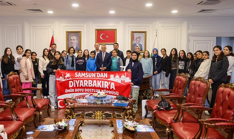 Başkan İhsan Kurnaz Diyarbakır’lı misafirlerini ağırladı